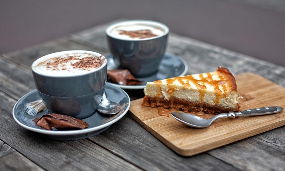 Koffie of thee + gebak naar keuze bij Ridderikhoff